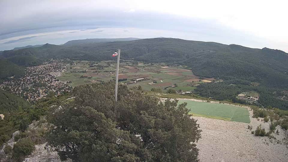 Dernière image de la webcam Déco Sud - Les Pins Volants à Cuges-les-Pins (Sainte-Baume)
